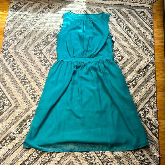 Tevolio Cocktail Dress - Size 8 NWT - Picture 3 of 11